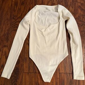 Out From Under Urban Outfitters XS/S Ivory Cream Seamless Long Sleeve Bodysuit
